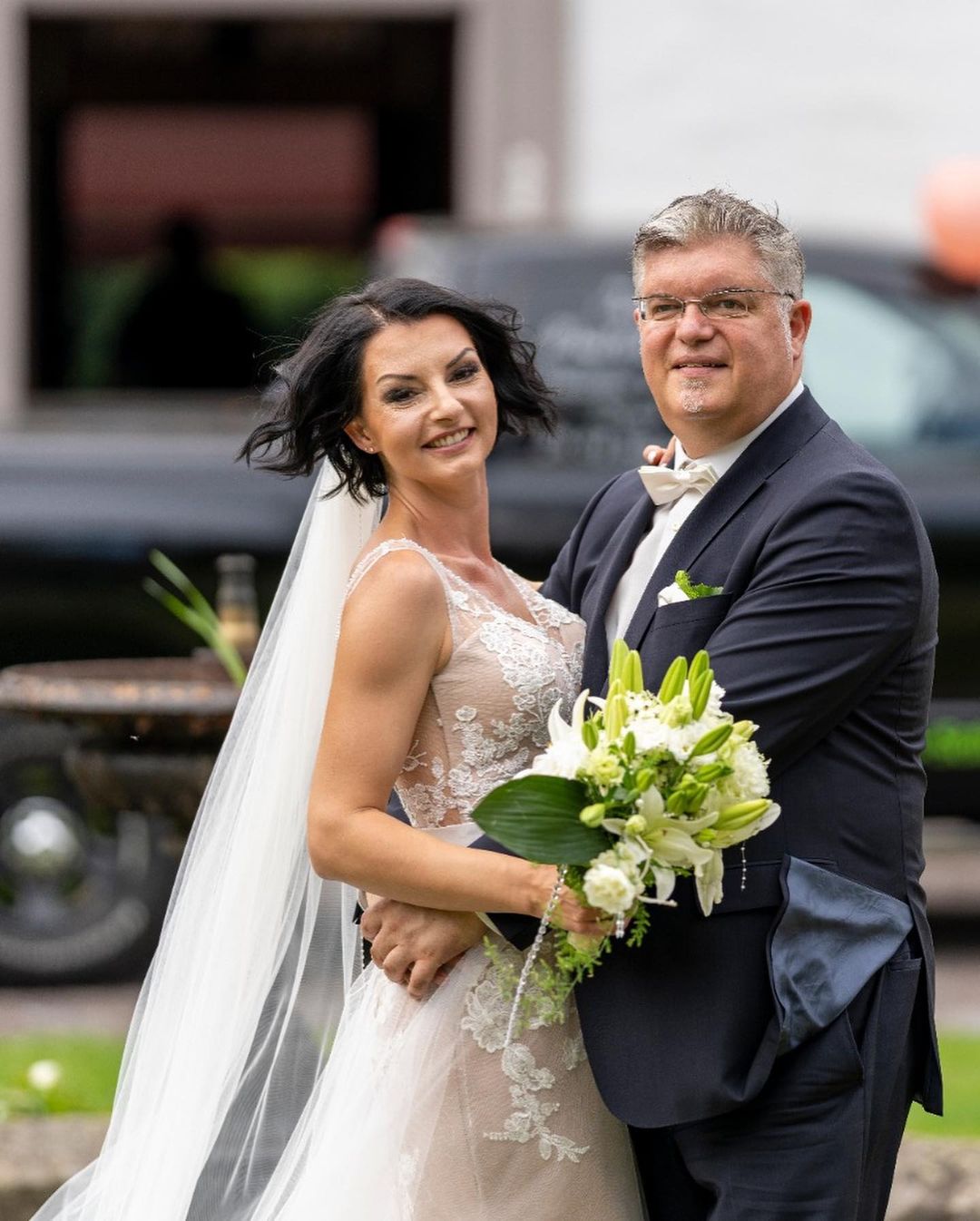 Robes de mariée en dentelle simples | Une robe de mariée ligne tulle