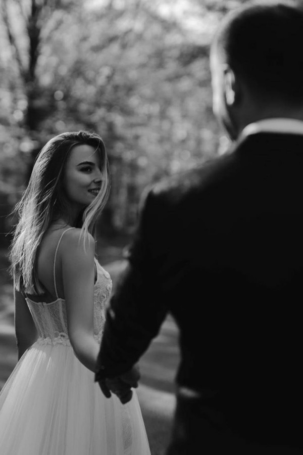 Robe de mariée simple avec dentelle | Robes de mariée en tulle ligne A