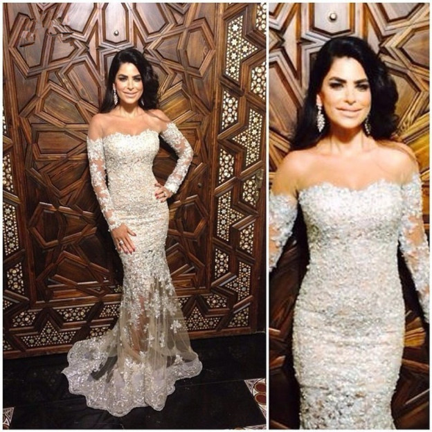 Forme Sirène/Trompette alayage/Pinceau train Epaules nues Tulle Robes de soirée avec Dentelle