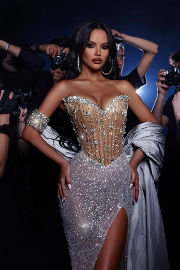 Robes de bal de luxe longues robes de bal à paillettes argent