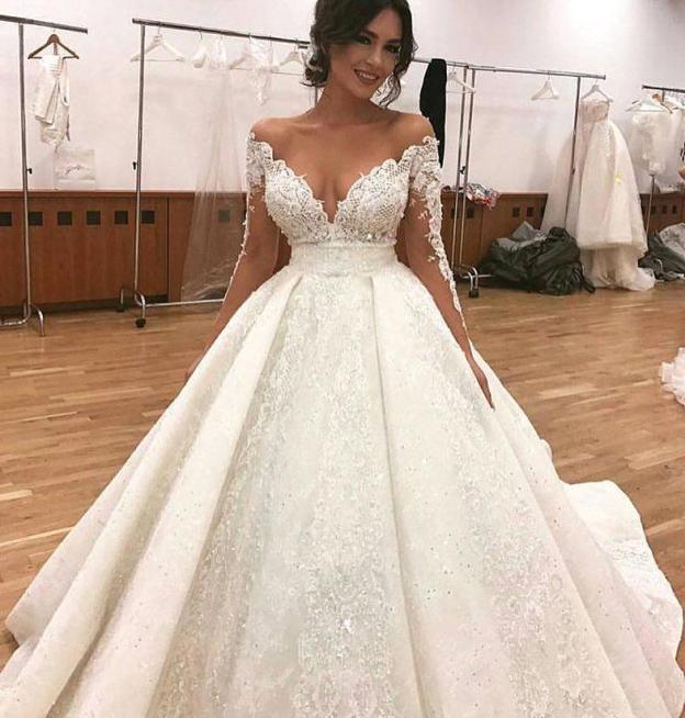 Robe de mariée de luxe princesse en dentelle avec manches pas cher