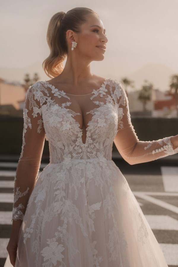 Wundersch?ne Brautkleider Spitze A Linie Hochzeitskleider Mit ?rmel