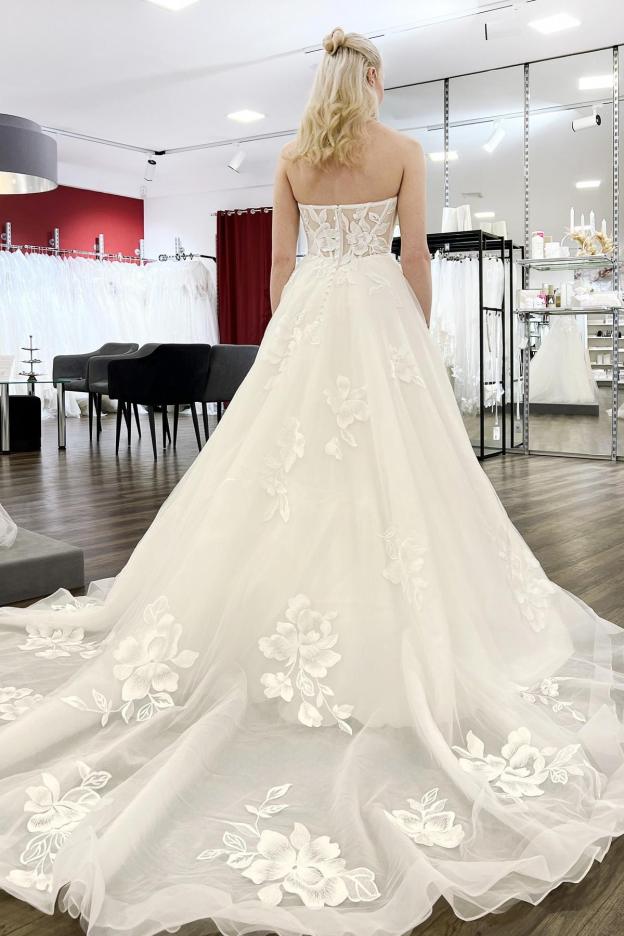 Robe de mariée vintage A-Line à décolleté en cœur avec dentelle