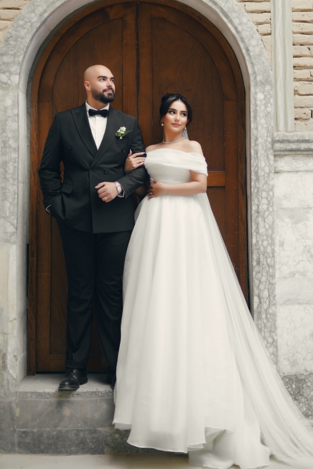 Robes de mariée simples Robe de mariée en organza à coupe trapèze à bas prix