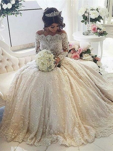 Forme princesse robe de mariée en dentelle délicat avec perle et broderie exquis traîne cathédrale