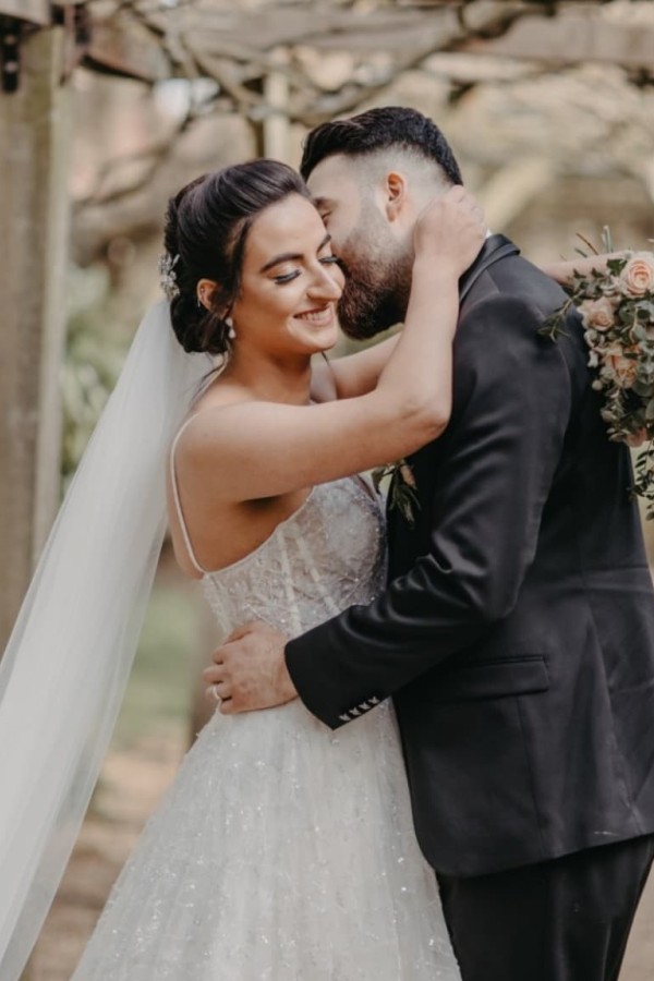 Robes de mariée simples Une ligne | Robe de mariée avec dentelle