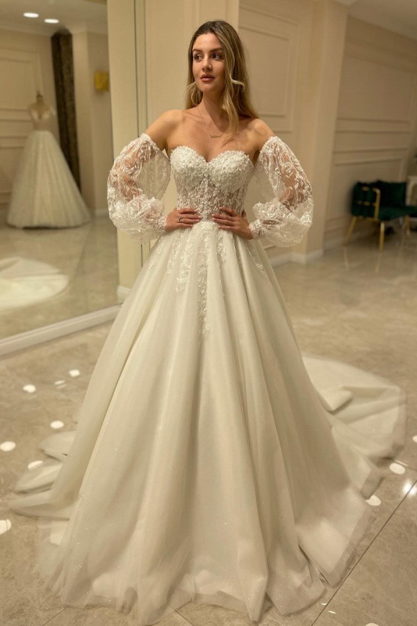 Belles robes de mariée Une ligne | Robes de mariée avec de la dentelle