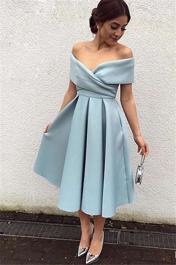 Forme princesse robe de soirée en satin qualité épaules nu couleurs de votre choix