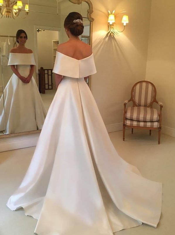 robe de mariée élégante | robe de mariage à traîne