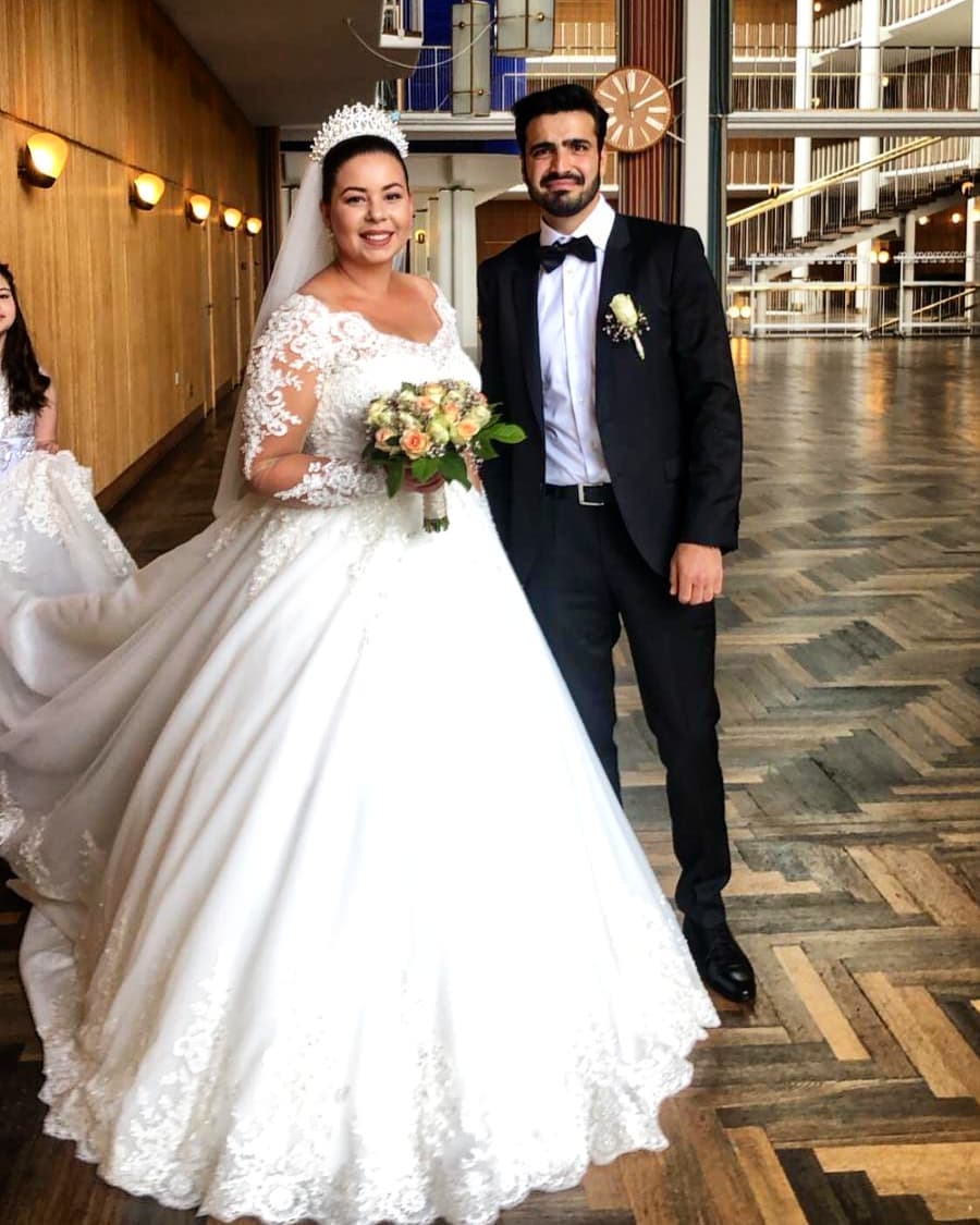 Belles robes de mariée une ligne avec de la dentelle | Robes de mariée princesse à manches