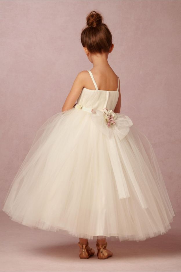 Forme princesse bretelle fleur ceinture avec nœud dans le dos