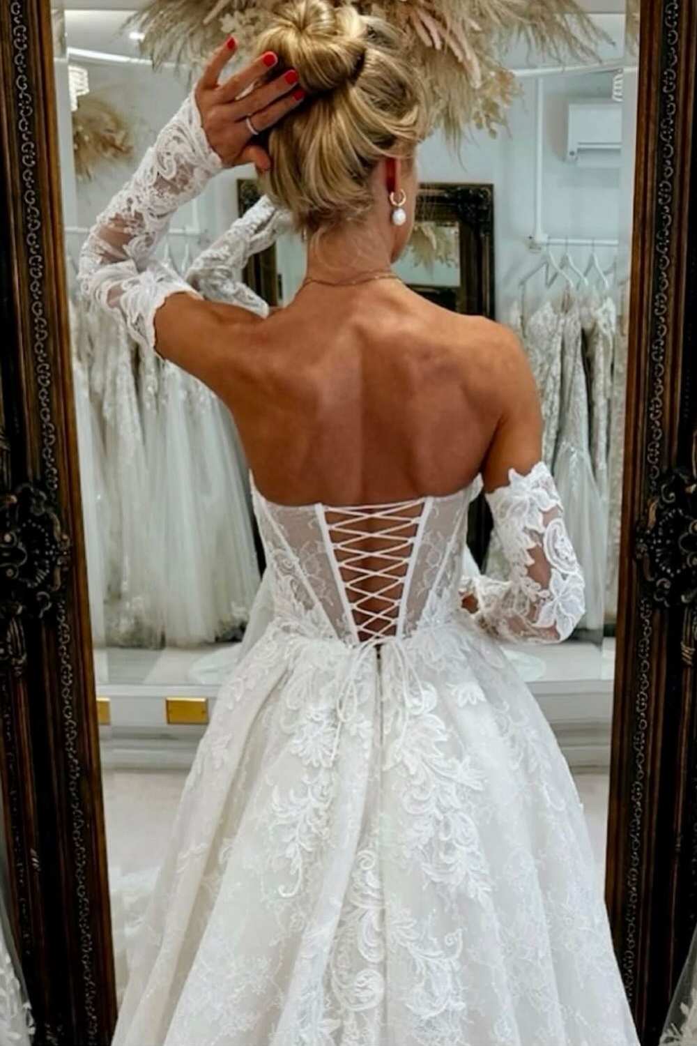 Nouvelles robes de mariée en ligne A Robes de mariée en dentelle pas chères en ligne