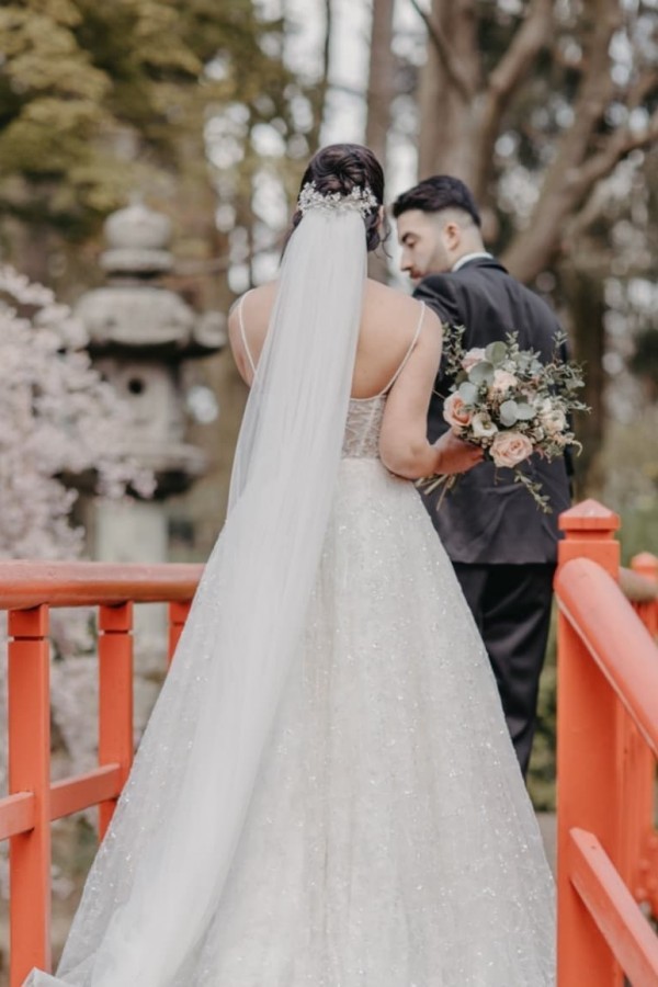 Robes de mariée simples Une ligne | Robe de mariée avec dentelle