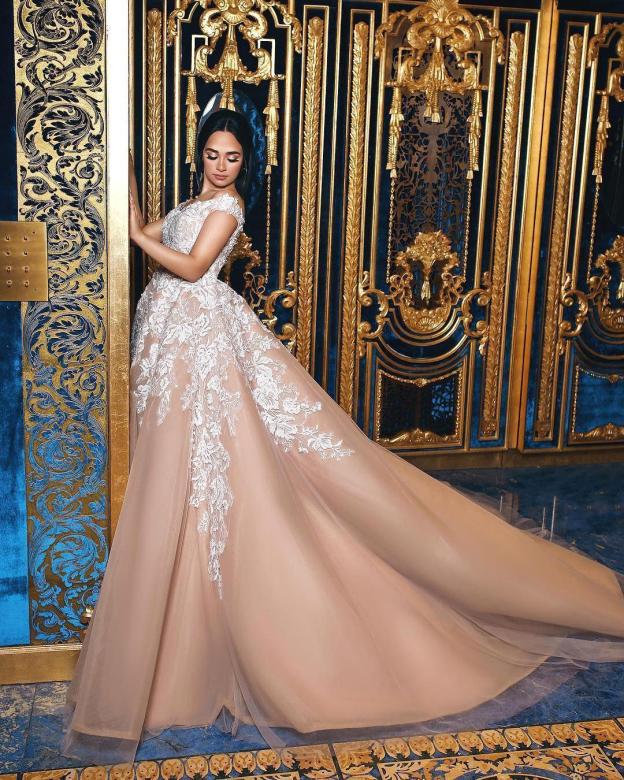robe de mariée princesse | robe de cérémonie dentelle