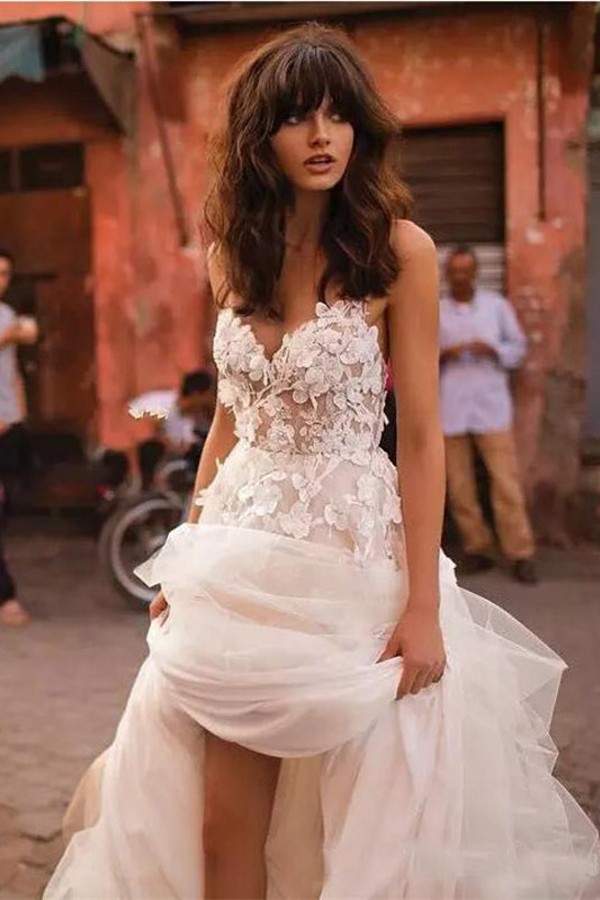 Robe Féerique de Fleurs Forme Princesse Col en V Tulle Traîne Longue Robes de Mariée dentelle avec Appliques