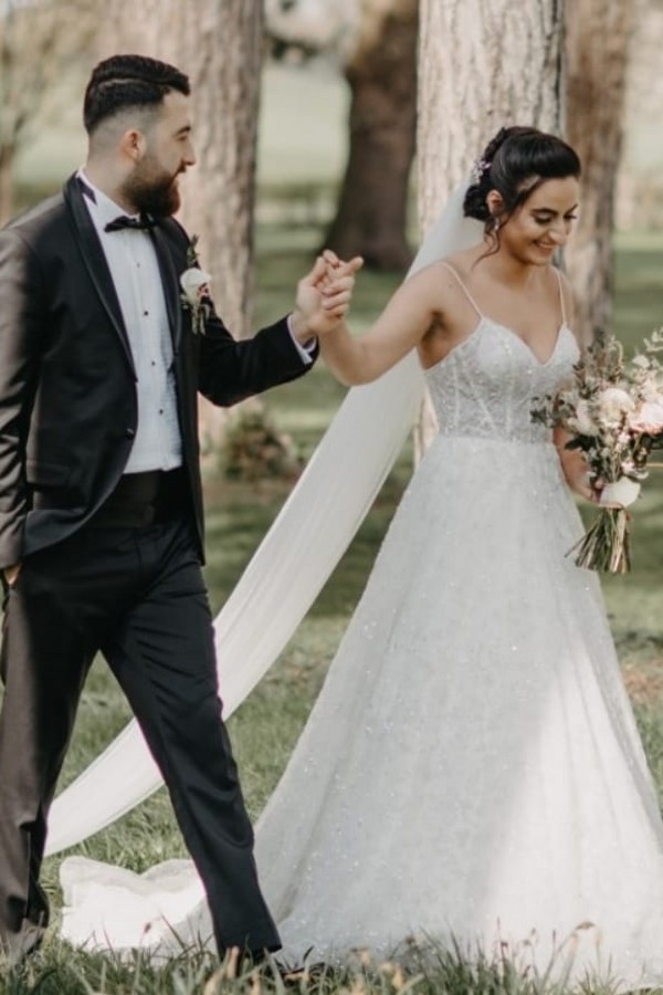 Robes de mariée simples Une ligne | Robe de mariée avec dentelle