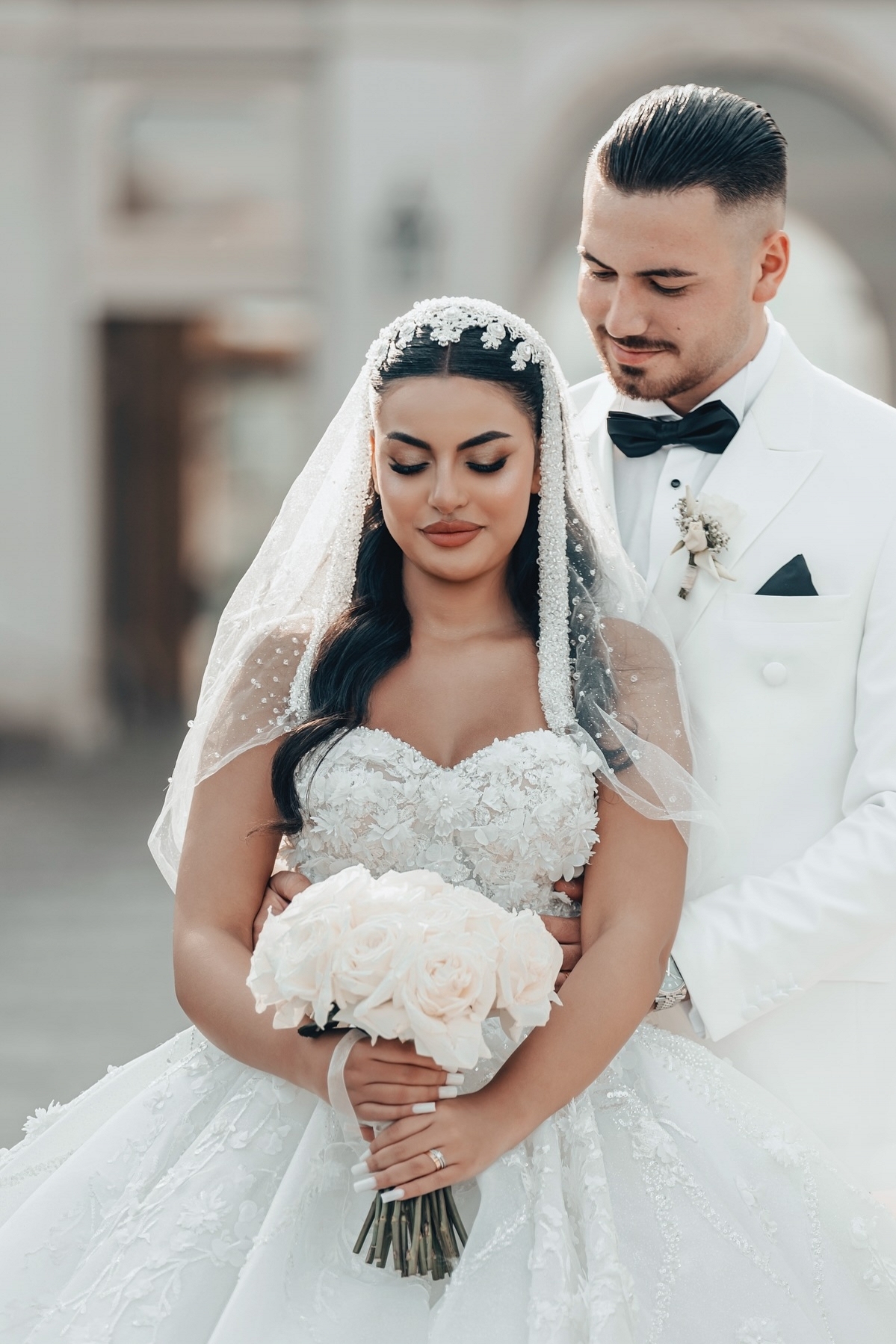 Robes de mariée princesse Robes de mariée pailletées avec dentelle