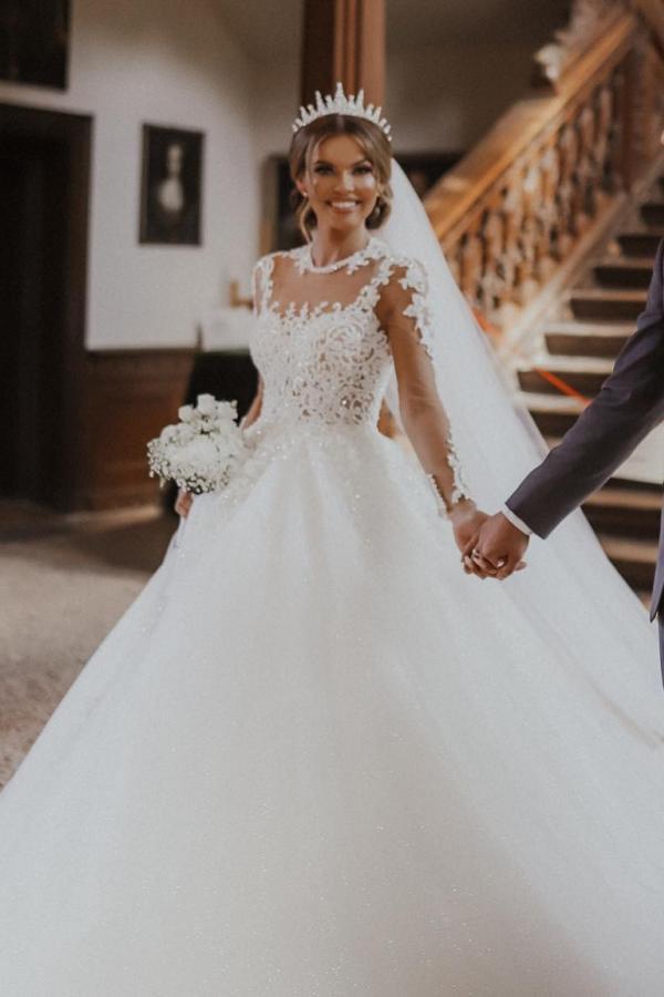 Robes de mariée princesse avec dentelle | Robes de mariée avec manches