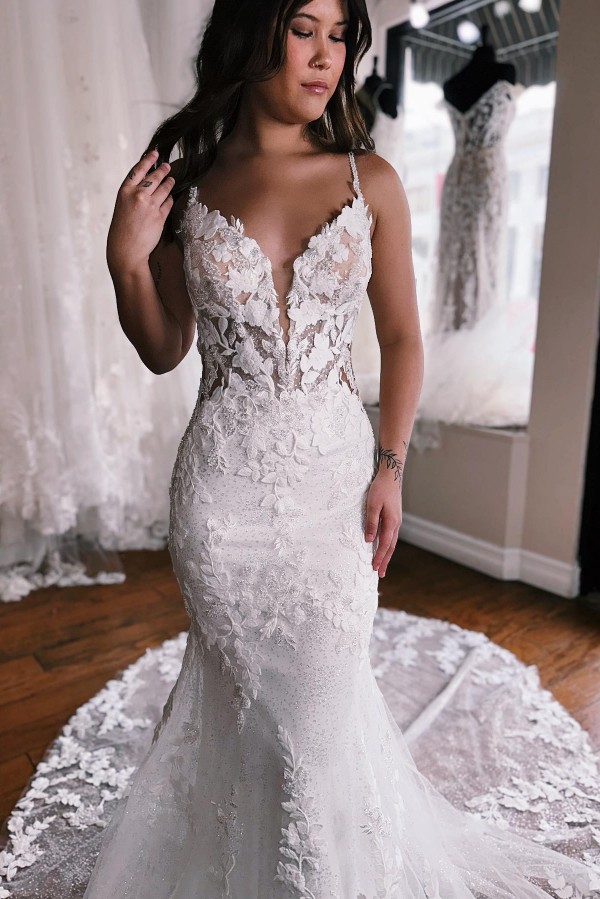 Robe de mariée sirène à bretelles spaghetti en dentelle pas cher