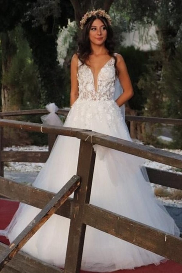 Robes de mariée de créateurs Ligne A | Vêtements de mariée en dentelle
