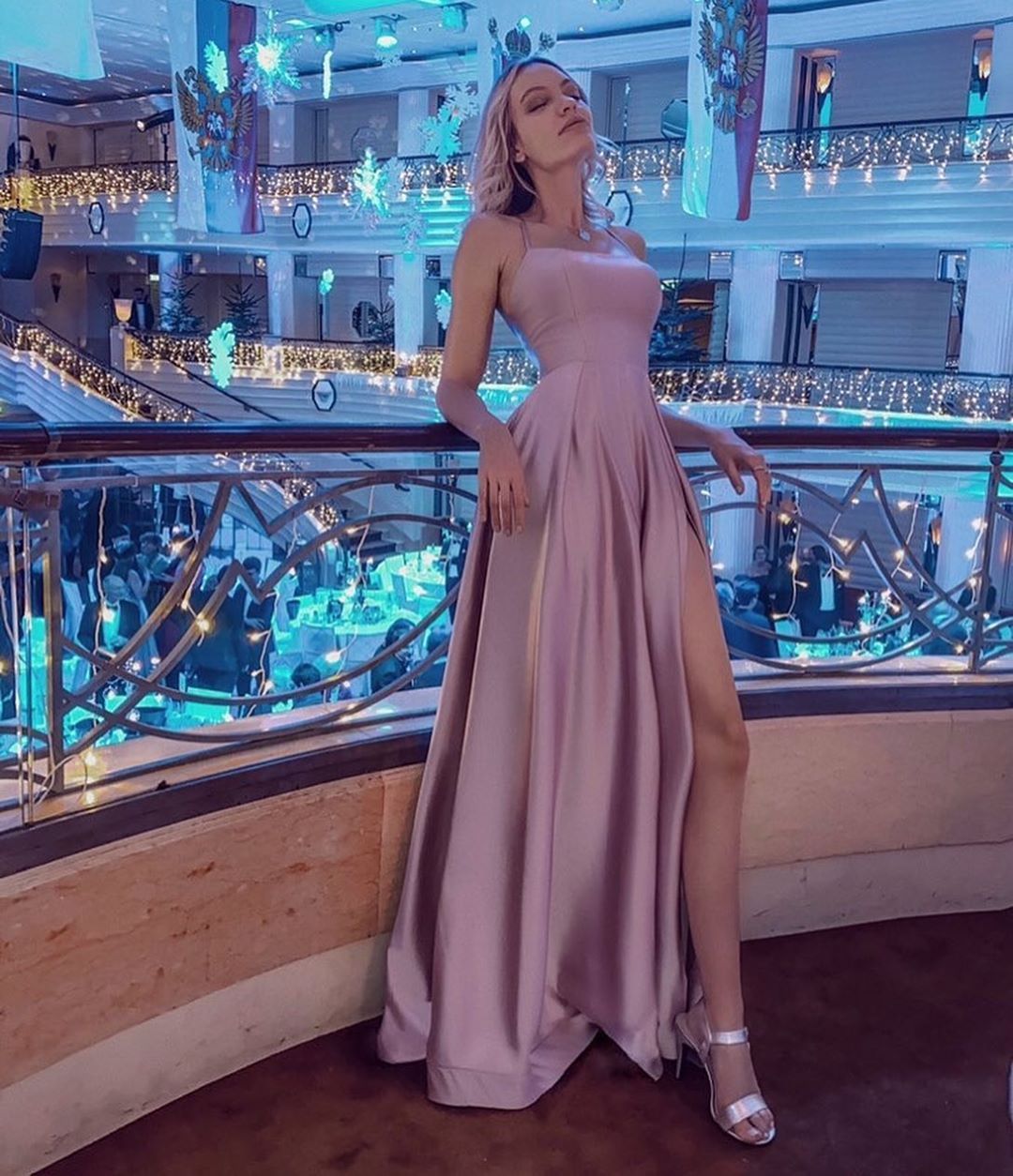 Robe de soirée simple longue rose | tenue de soirée