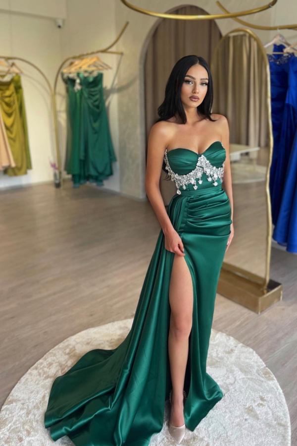 Robe de soirée longue bustier avec perles et cristaux vert foncé