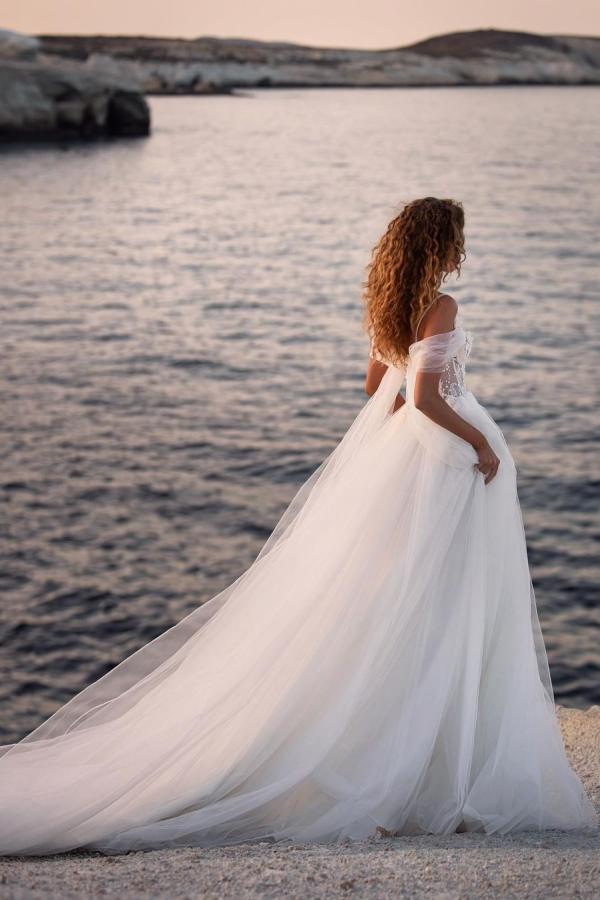 Robe de mariée A-ligne à bretelles spaghetti dentelle bon marché