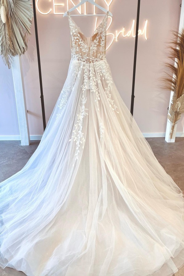 Robe de mariée col V avec dentelle de feuilles unique populaire