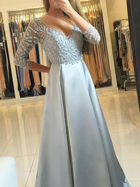 Forme Princesse Col en V Manches Longue Robe de Soirée Dentelle