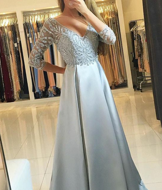 Forme Princesse Col en V Manches Longue Robe de Soirée Dentelle