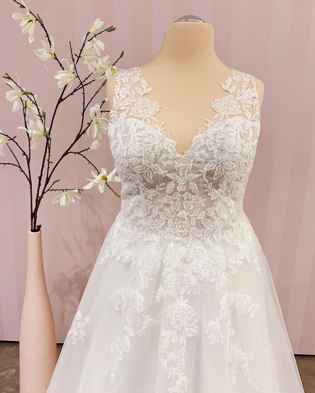 Robe de mariée simple A ligne | robes de mariée bohème