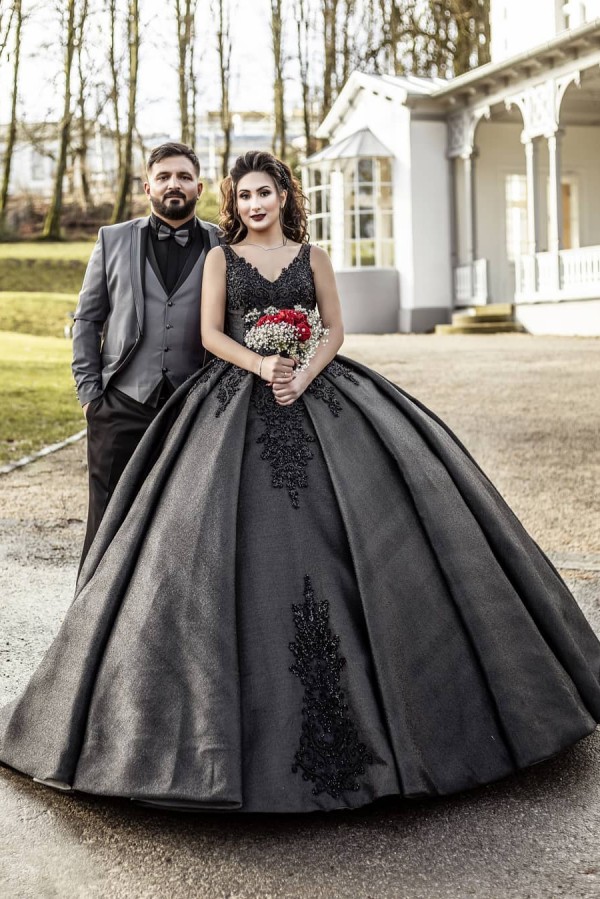 Robe de mariée princesse noire | Mode nuptiale insolite