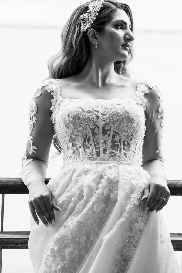 Robes de mariée sexy avec manches | Robes de mariée Une ligne dentelle