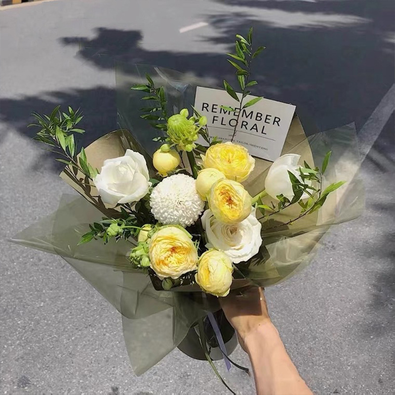 Papel de regalo de flores de celofán de colores Crystal Love（31#）