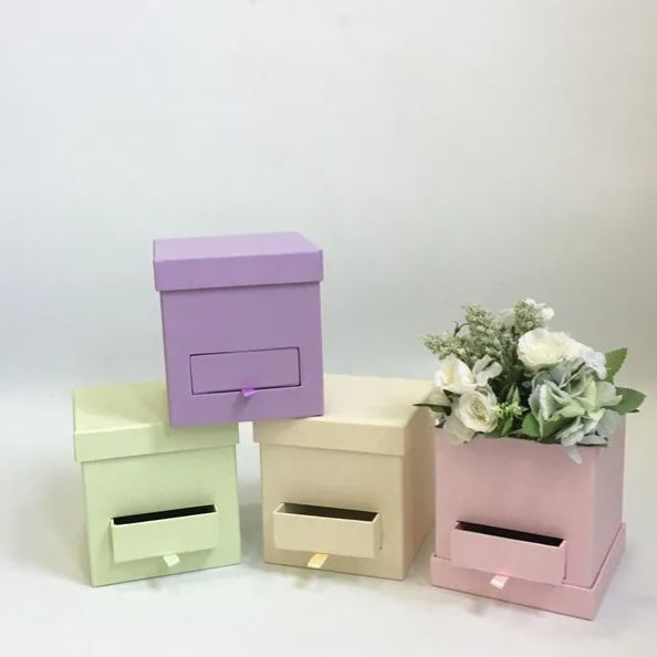 Caja de regalo de flores 90