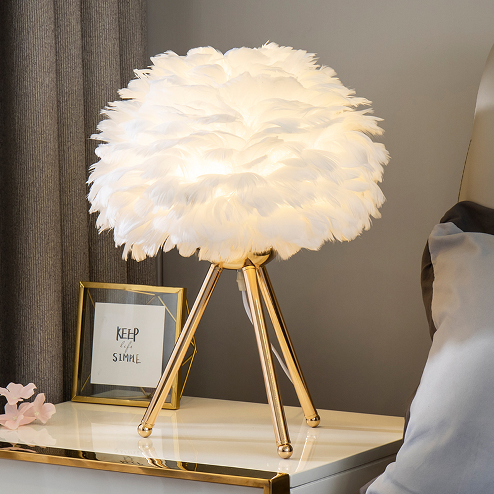 Feather Table Lamp Romantic Simple Modern Night Light-Handwovenlamp