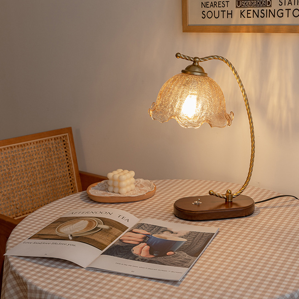 French Mid-Century Vintage Flower Table Lamp-Handwovenlamp