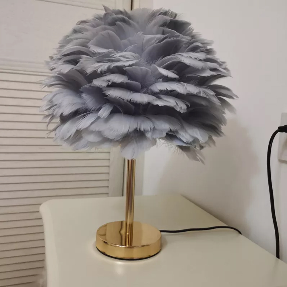 Creative Romantic Desk Lamp Nordic Style Bedside Feather Lamp-Handwovenlamp