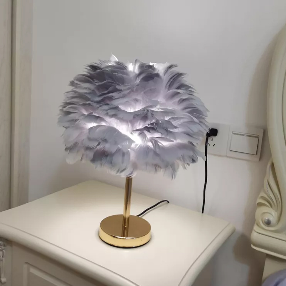 Creative Romantic Desk Lamp Nordic Style Bedside Feather Lamp-Handwovenlamp