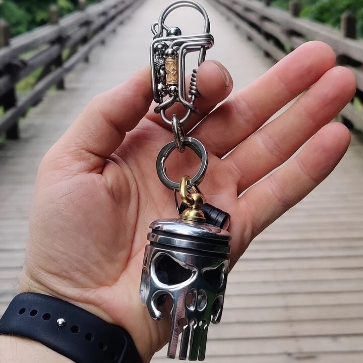 🎃Halloween Early Sale🎃 Piston art skull keychain (pendant/flashlight/bottle opener)