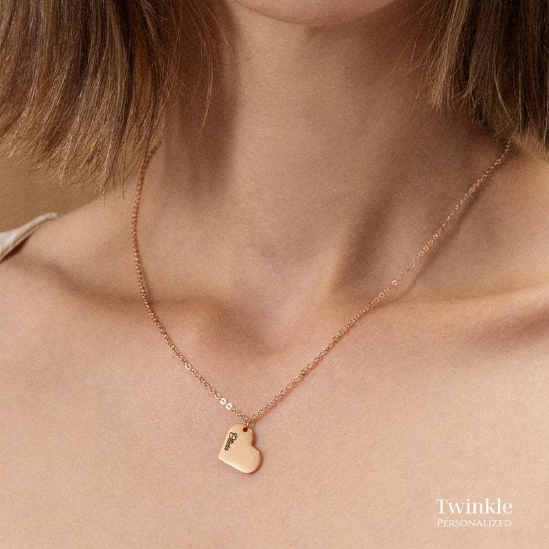 Personalized Jewelry Mother's Day Gift for Her Name Engraved Heart Necklace Friendship Unique Jewelry Meaningful Gift for Mom