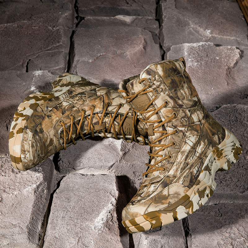 Waterproof Hunting Boots for Men Insulated with 400g Thinsulate Ultra, Leather & Textile Upper, Comfort Footbed & Traction Outsole