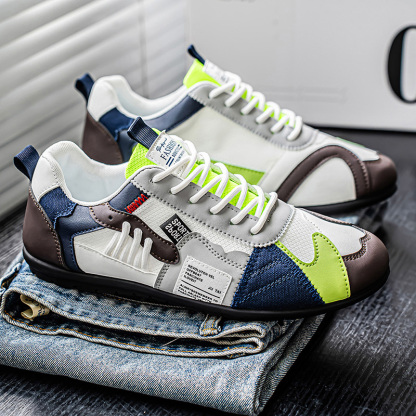 Men's Leather Comfortable Simple Color Blocked Sneakers Fashion Lightweight Round Toe Lace up Soft Sole Non-Slip Low Top Running Shoes Casual Walking Shoes
