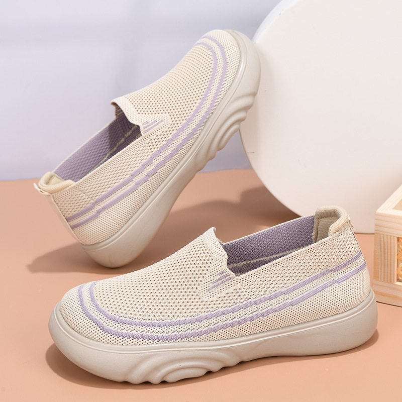 Casual soft-soled slip-on breathable knit mom shoes