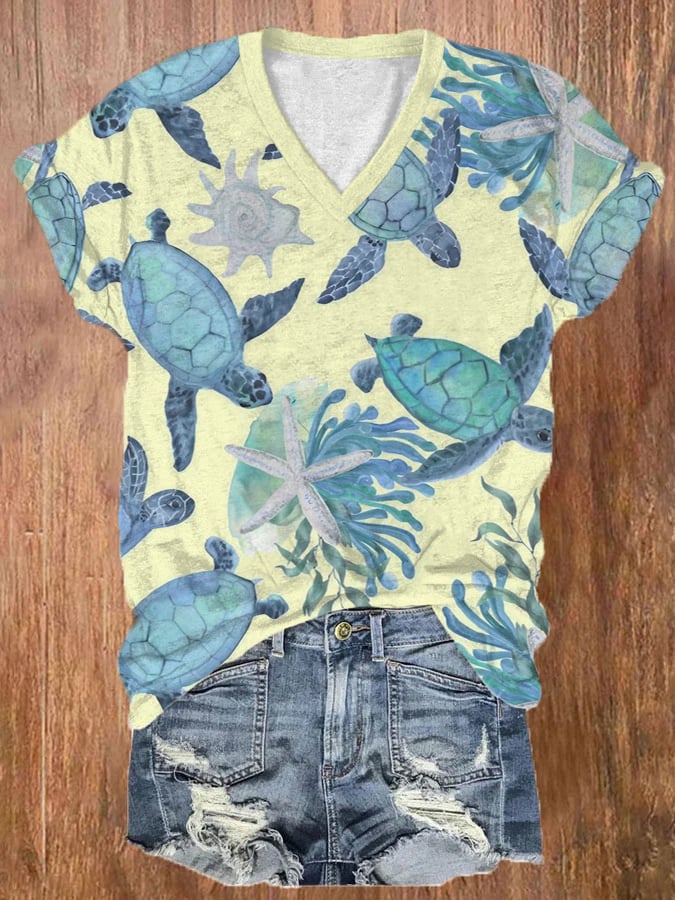  Buy 3 Get 15% Off Women's Hawaiian Turtle Print Casual V-Neck T-Shirt