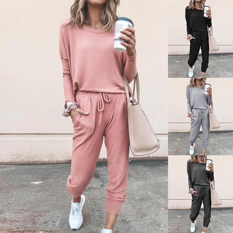 Women's loose and comfortable suit with long sleeves and trousers