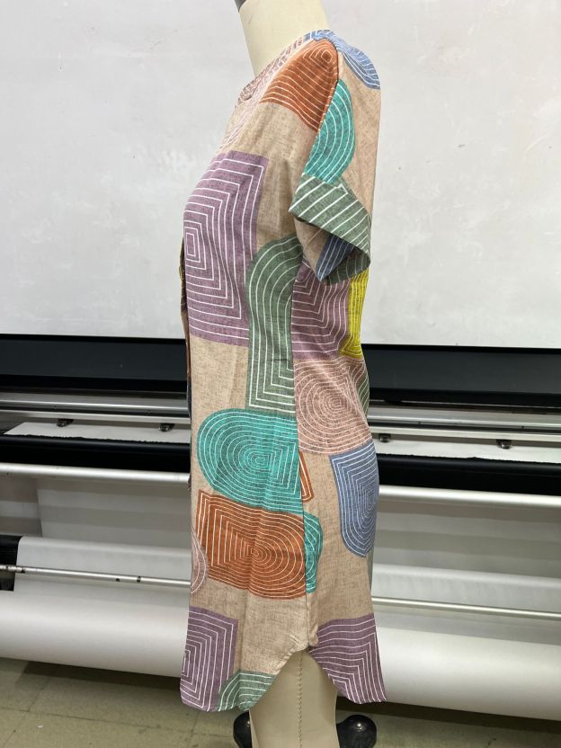 Summer Geometric Print Elegant V-neck Buttoned Women's Short-sleeved Dress