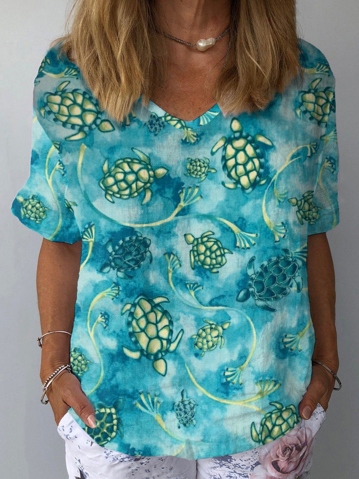 Women's Retro Floral Casual V-Neck Cotton And Linen Top