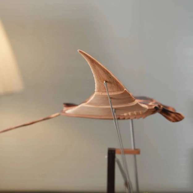 Handcrafted Walnut Manta Ray Automaton – The Ocean’s Silent Glider🎁Buy 2  Free Shipping✈️
