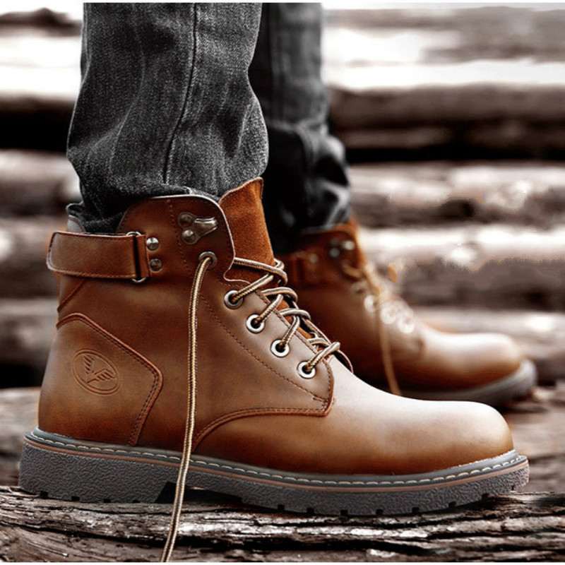 New high-top cowhide Doc Martens